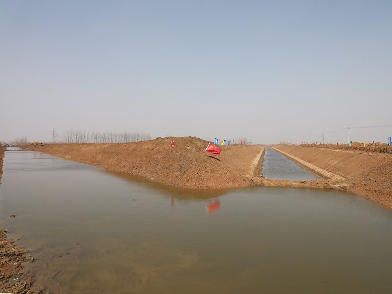 黨建進工地 發揮黨員先鋒作用